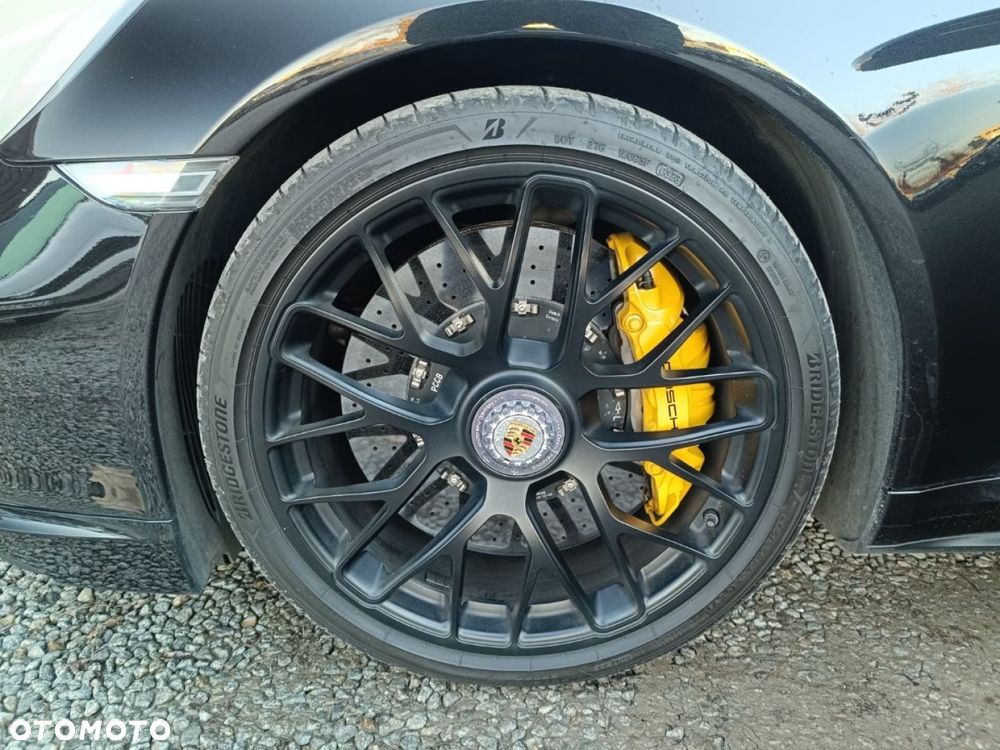 Porsche 911 - 33