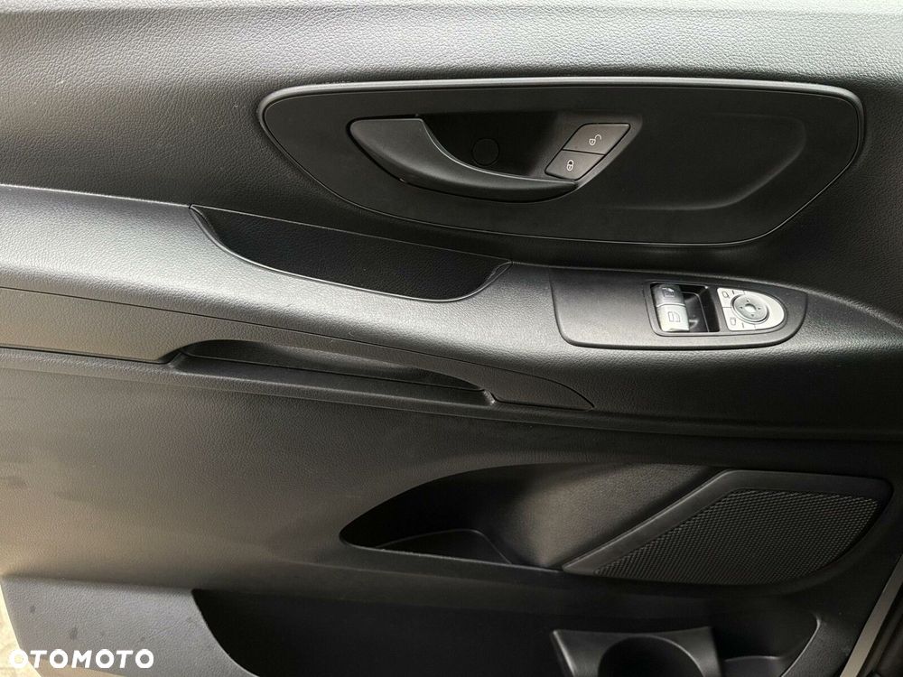 Mercedes-Benz Vito Tourer - 23