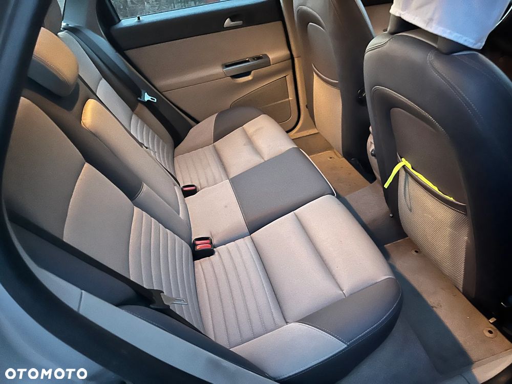 Volvo S40 1.6D Momentum - 5