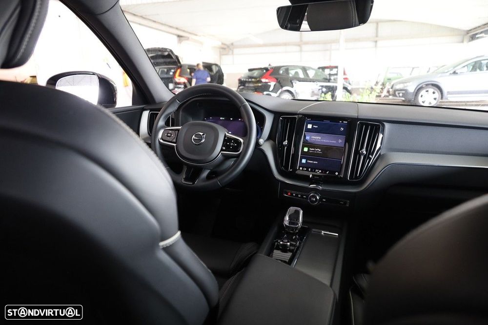 Volvo XC 60 2.0 B4 Plus Dark - 15