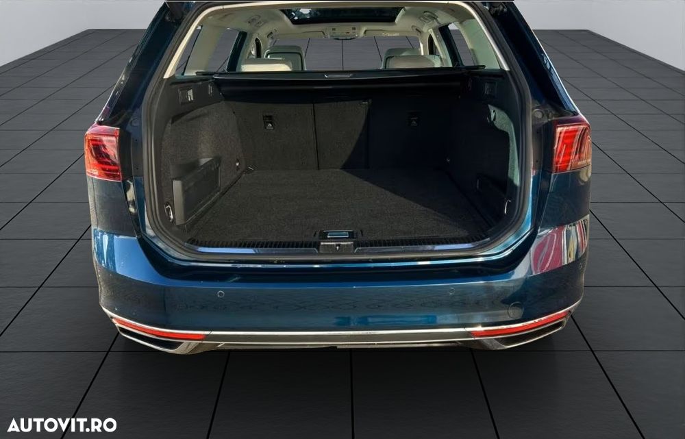 Volkswagen Passat Variant 2.0 TDI SCR DSG 4Motion Elegance - 6