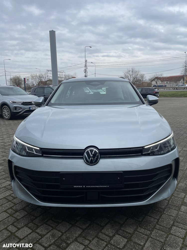 Volkswagen Passat 1.5 eTSI DSG MHEV Base - 7