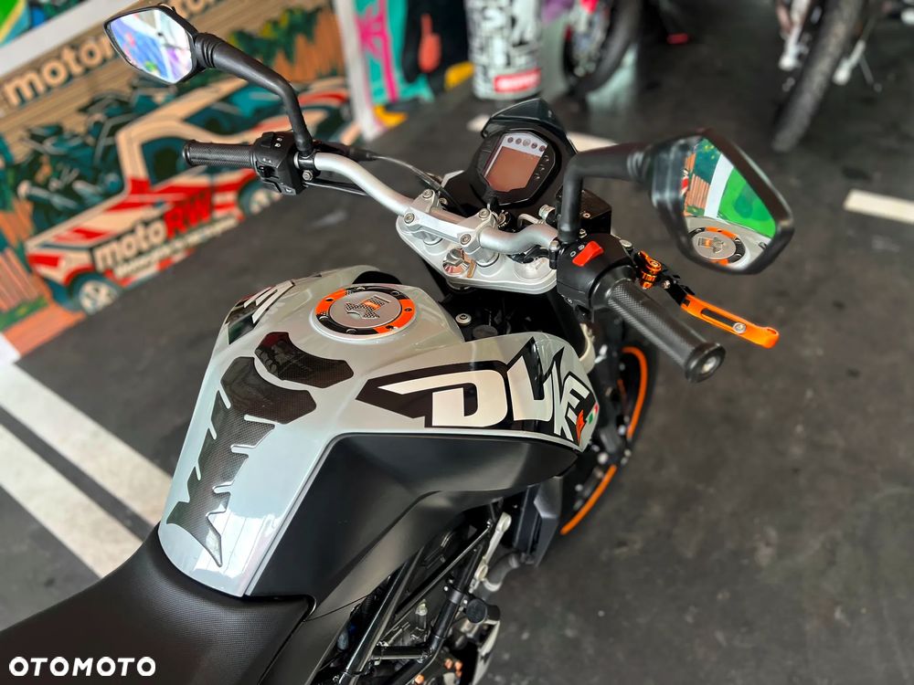 KTM Duke - 25