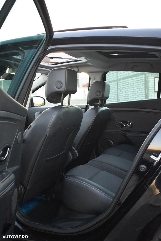 Renault Megane 1.5 dCi Dynamique Aut. - 29