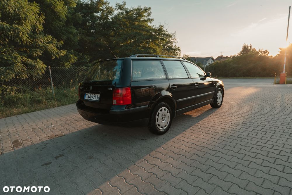 Volkswagen Passat - 5