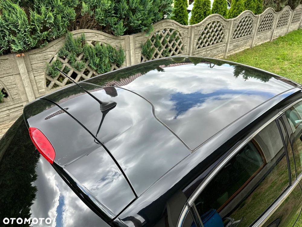 Peugeot 208 - 17