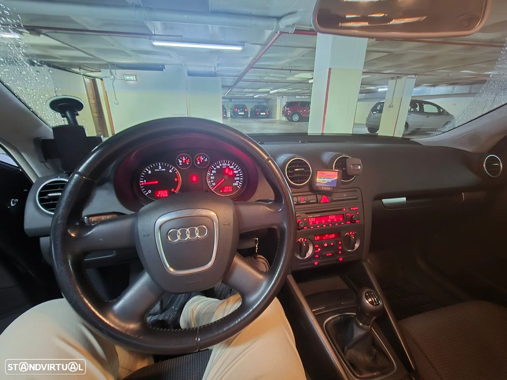 Audi A3 Sportback 1.9 TDi Ambiente - 17