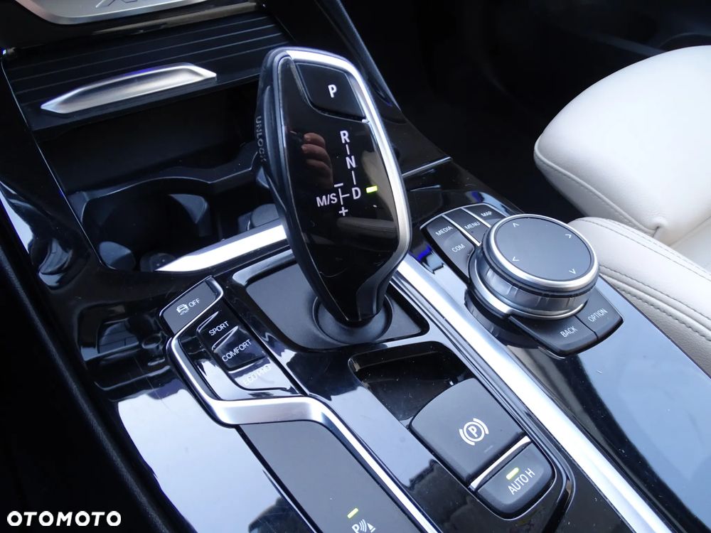 BMW X3 sDrive18d xLine sport - 28