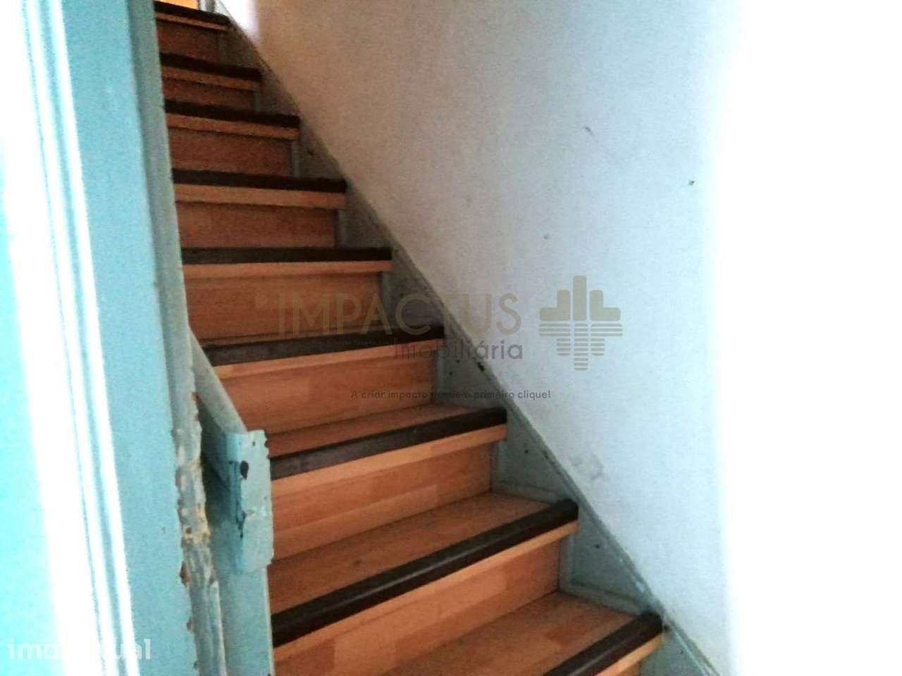 Moradia para restauro próximo da Estação Campanhã - Grande imagem: 2/29