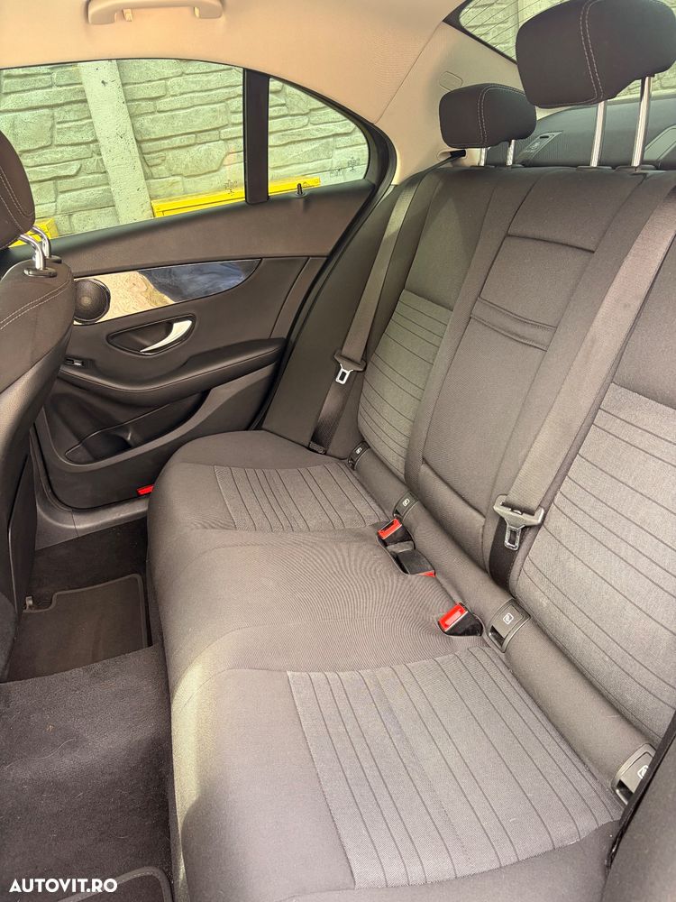 Mercedes-Benz C - 18