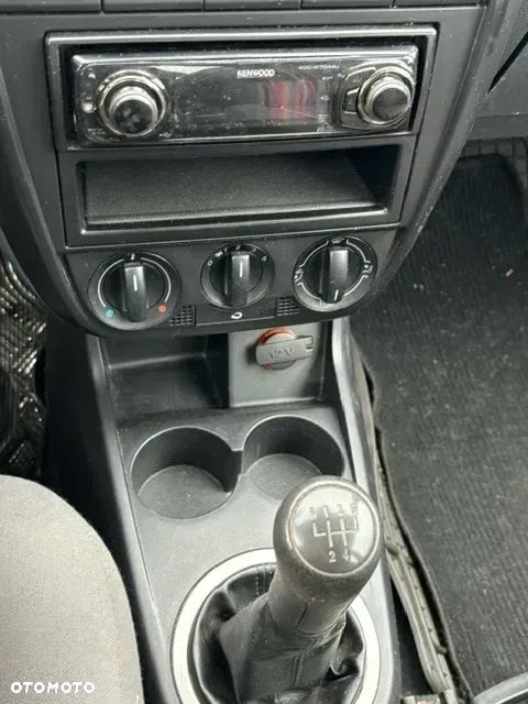 Volkswagen Fox - 14