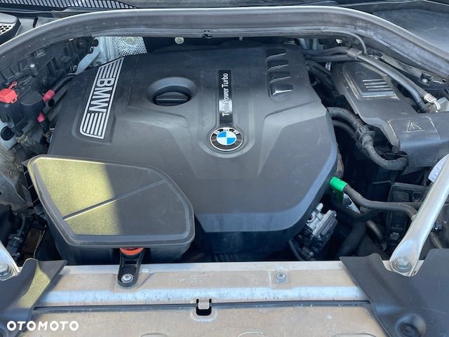 BMW X3 xDrive20i - 9