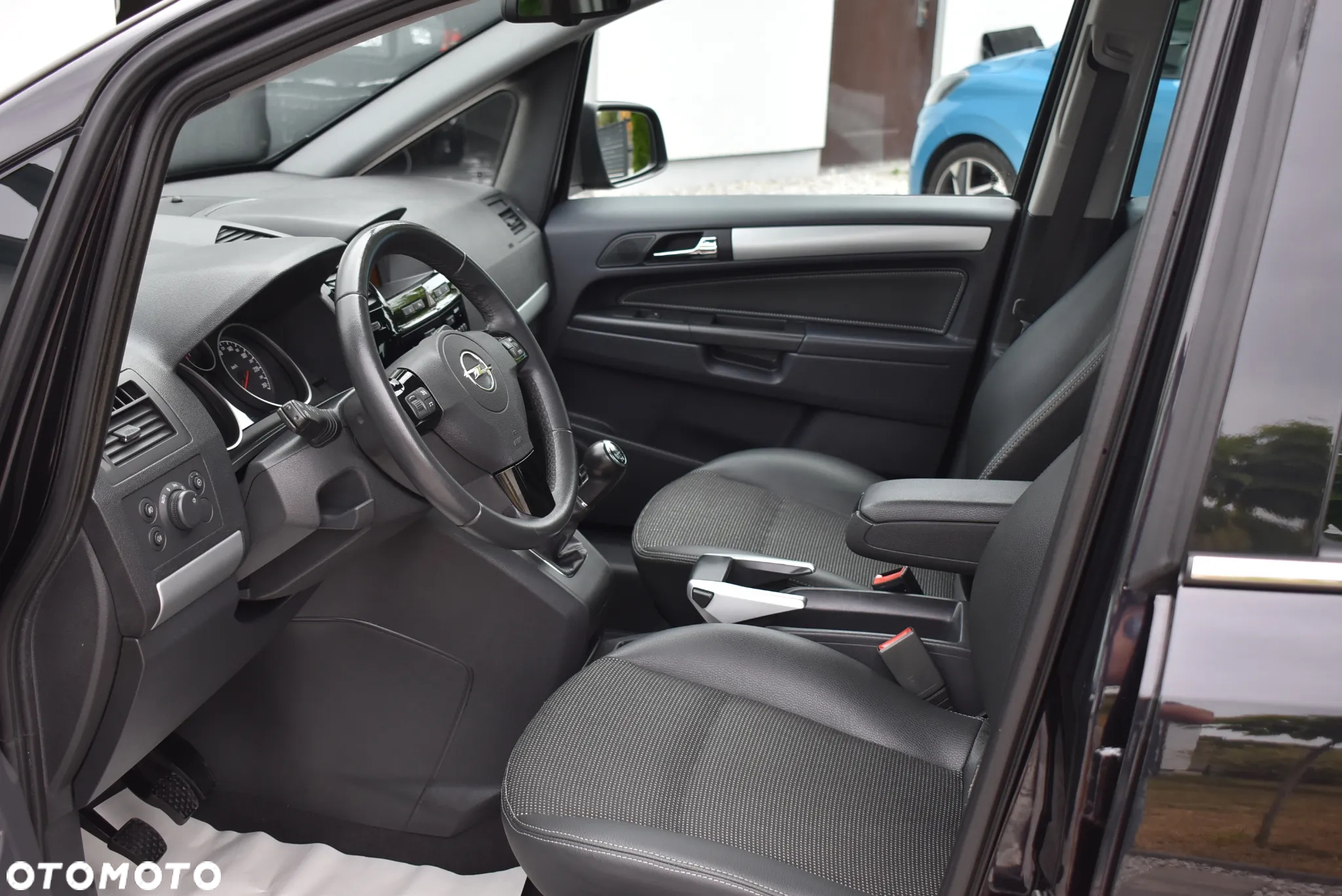 Opel Zafira - 22