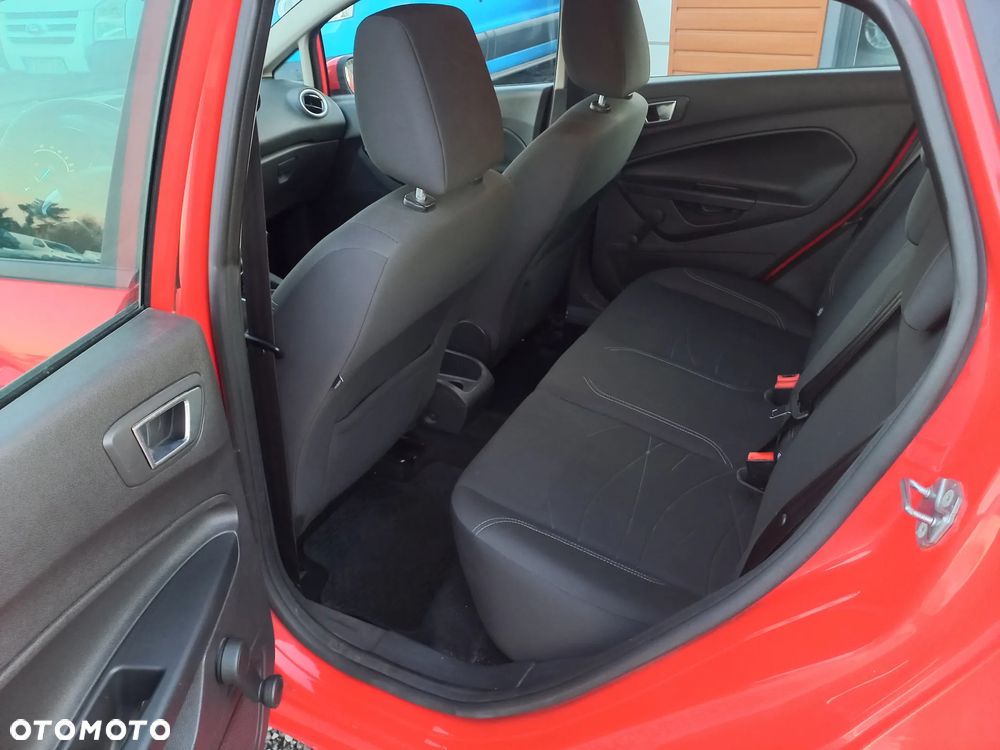 Ford Fiesta - 15