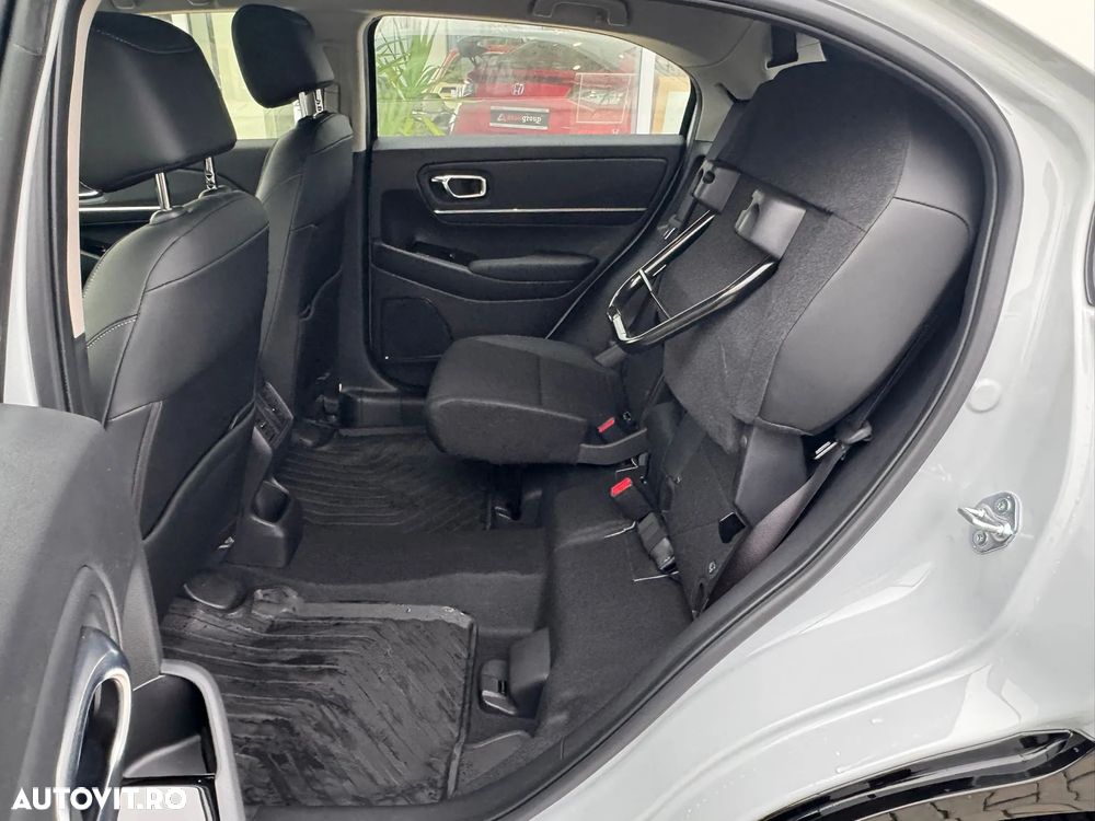 Honda HR-V 1.5 4x2 E-CVT HEV Advance - 13