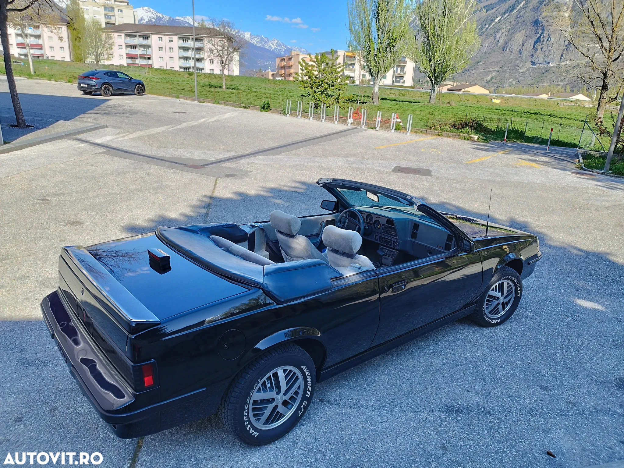 Pontiac Sunbird - 18