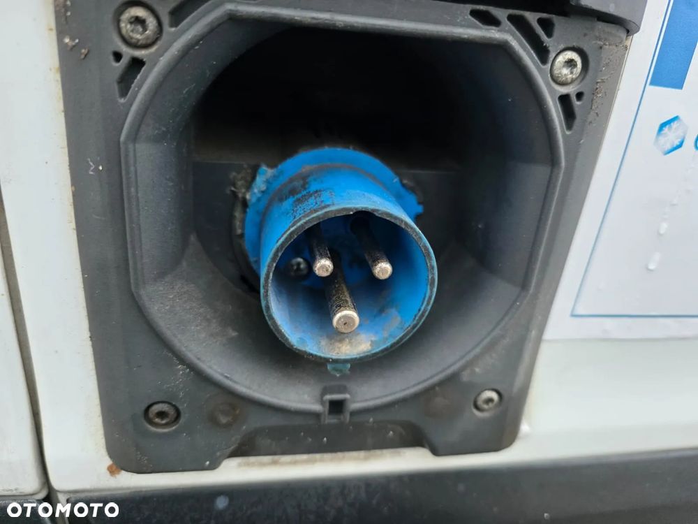 Opel Vivaro Chłodnia L2 - 16