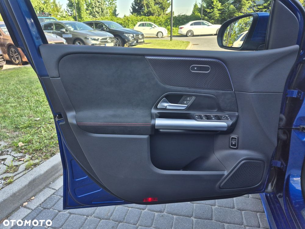 Mercedes-Benz Klasa B 200 d AMG Line 8G-DCT - 27