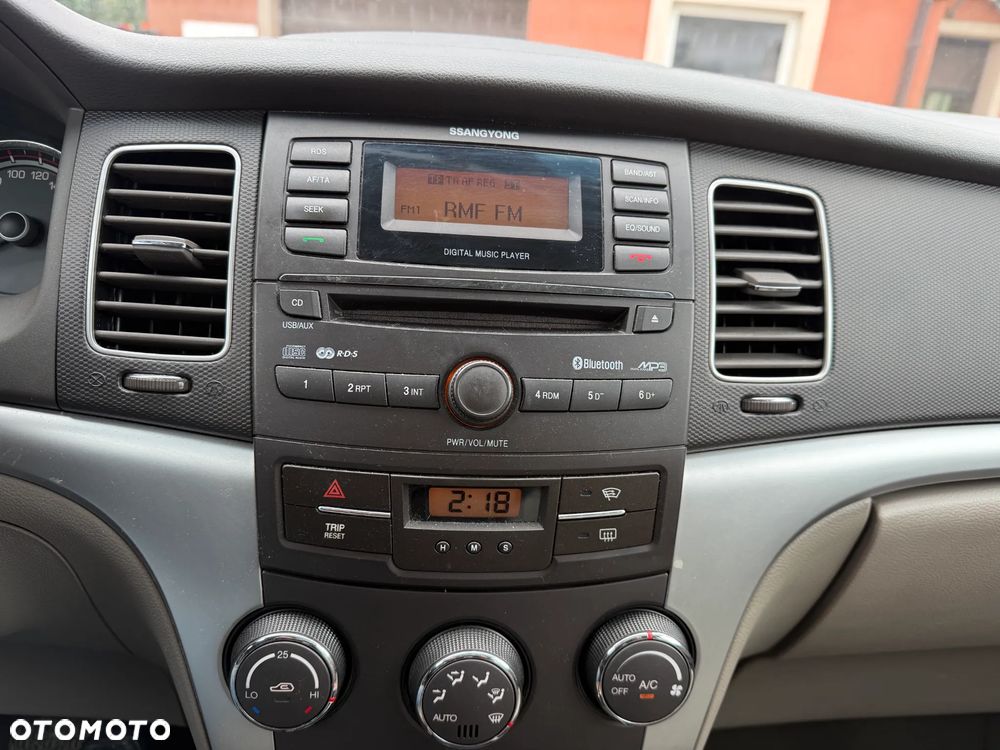 SsangYong/KGM Korando 2.0 E-XDi DPF 2WD Automatik Quartz - 14