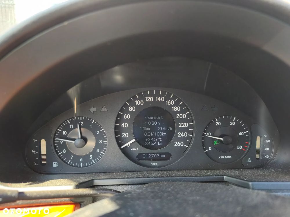 Mercedes-Benz Klasa E 220 CDI Classic - 10