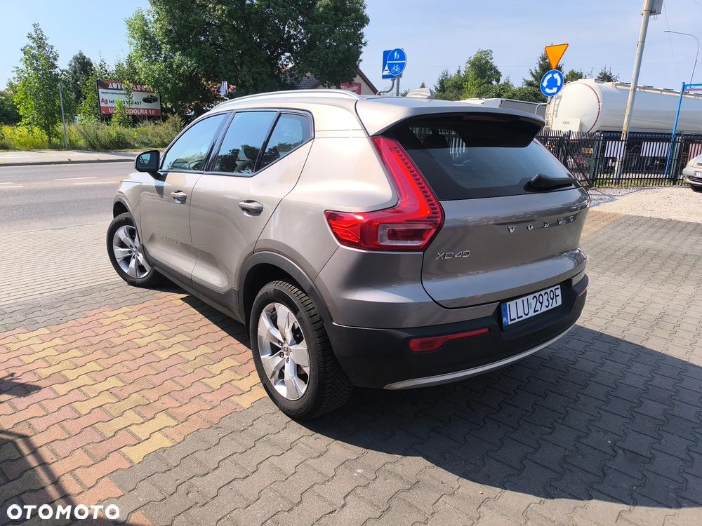 Volvo XC 40 T3 Momentum Pro - 5