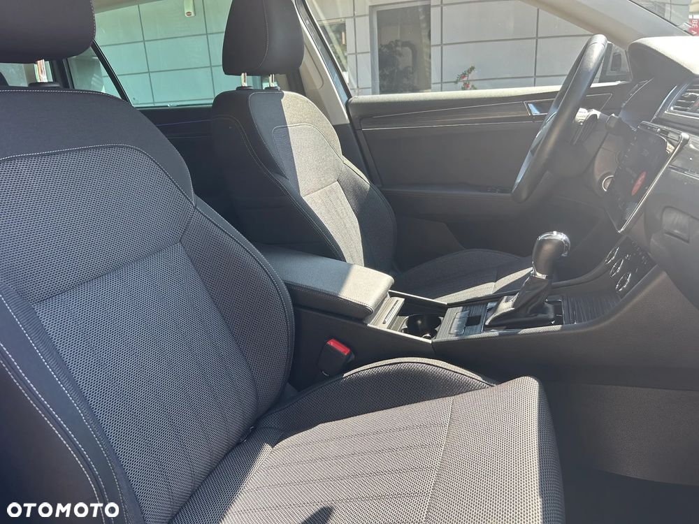 Skoda Superb 2.0 TSI DSG Style - 17