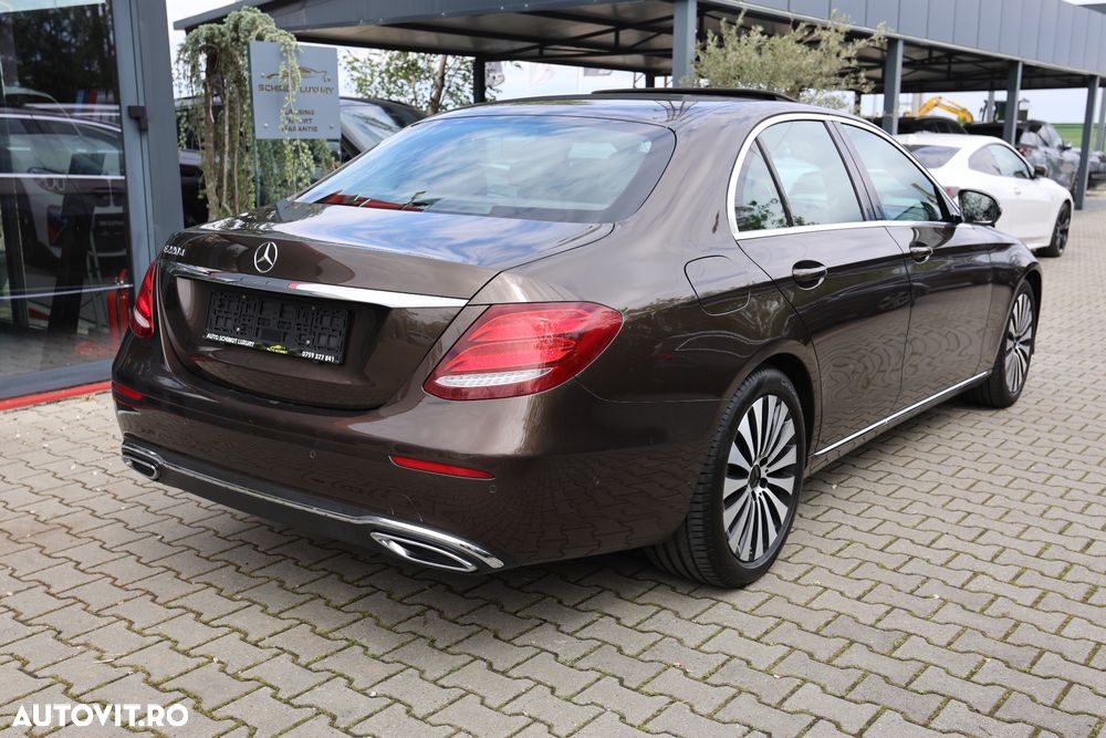 Mercedes-Benz E 220 d Aut. - 3