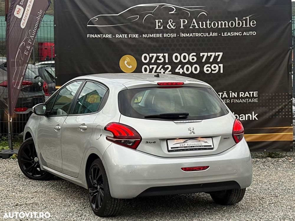 Peugeot 208 PureTech 82 Start & Stop Style - 4