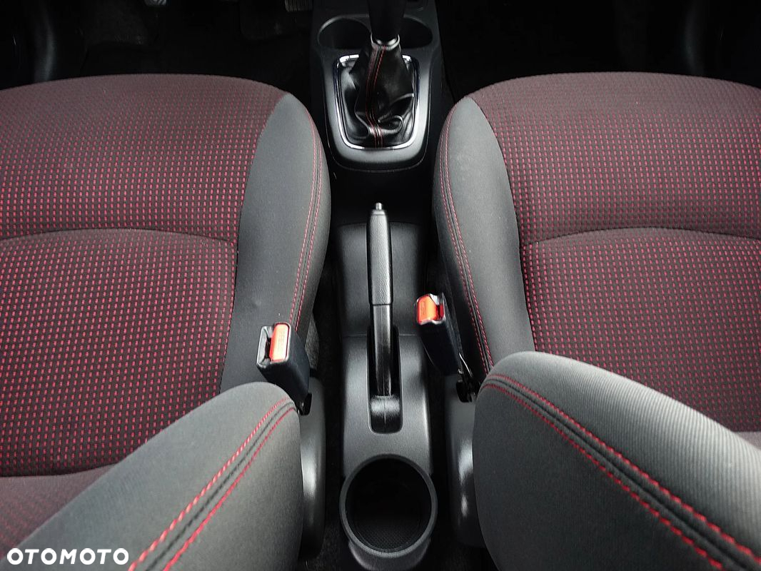 Mitsubishi Space Star 1.2 AS&G Intense - 26