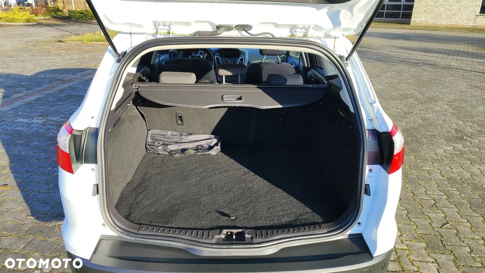 Ford Focus 1.6 Ambiente - 7