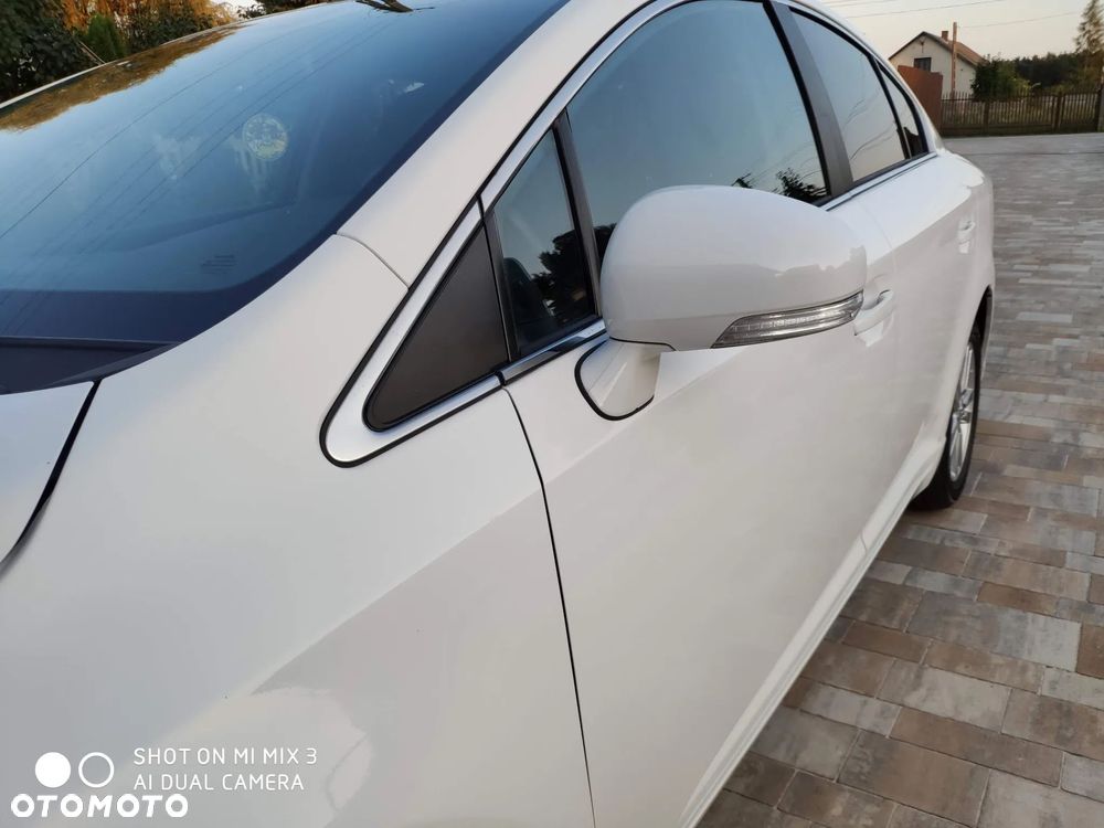 Toyota Avensis 2.0 Prestige EU5 MS - 4