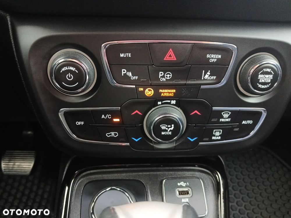 Jeep Compass 2.0 MJD Limited 4WD S&S - 25