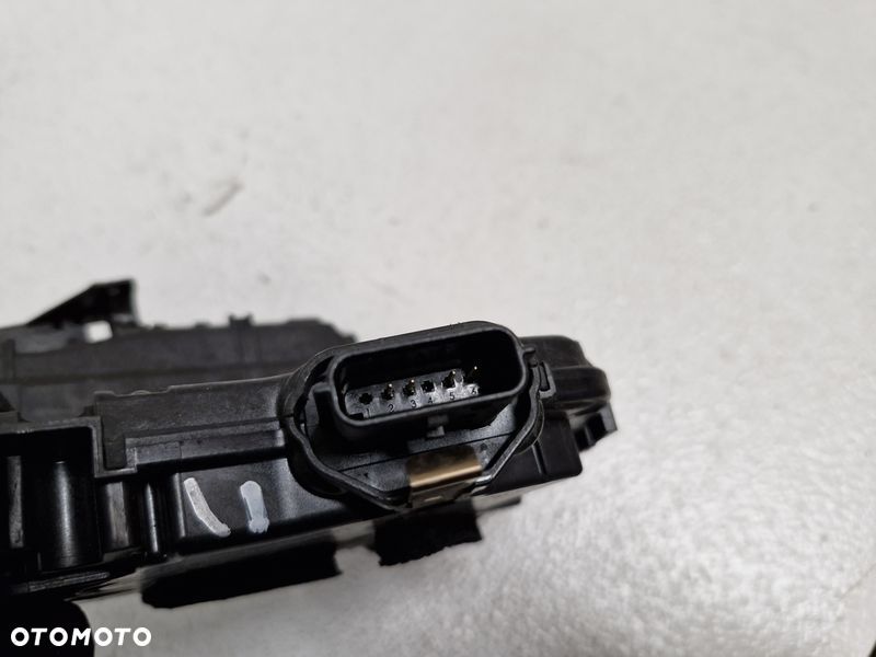 renault captur 1 i zamek drzwi prawy przód przedni 4 pin eu 805022764r - 10