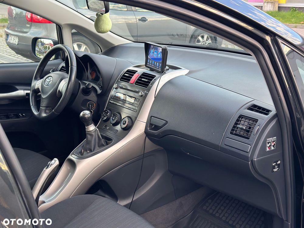 Toyota Auris - 4