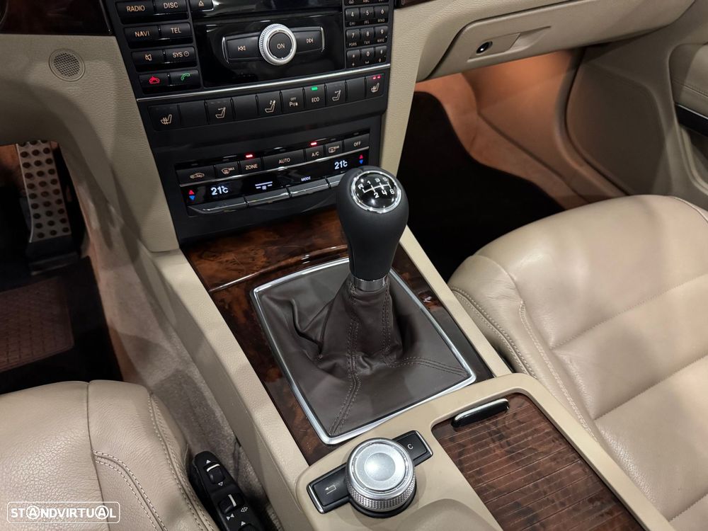 Mercedes-Benz E 220 CDi Avantgarde BlueEfficiency - 42