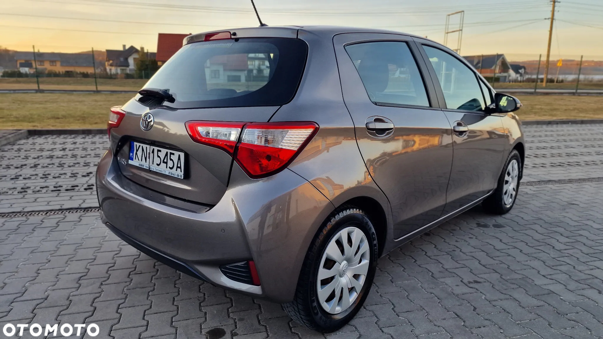 Toyota Yaris 1.5 Active - 12