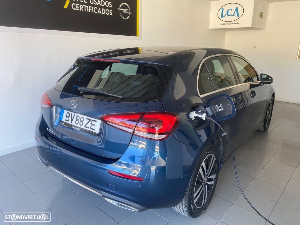 Mercedes-Benz A 250 e Progressive - 18