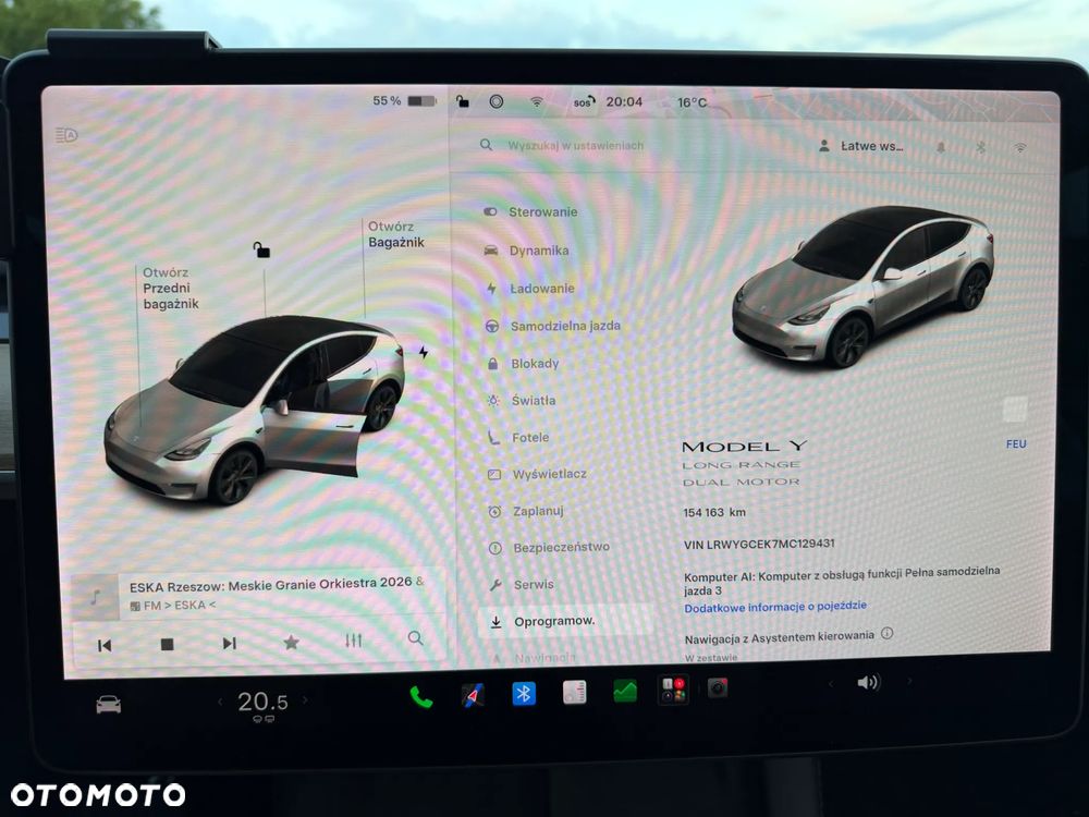 Tesla Model Y Long Range AWD - 24