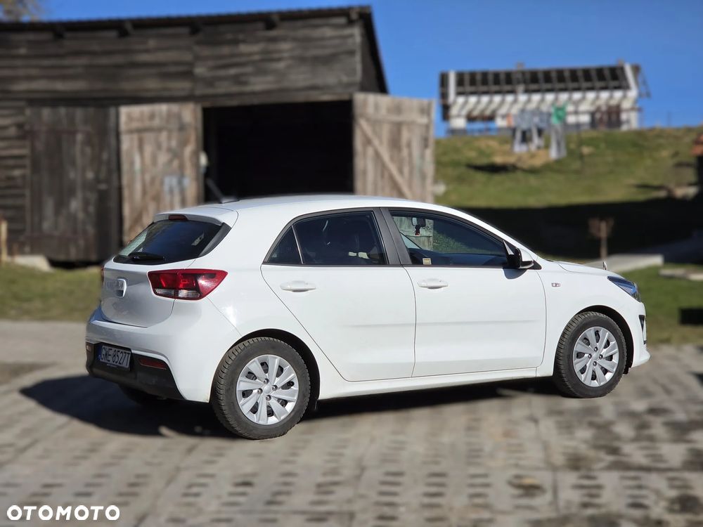 Kia Rio 1.2 L - 19