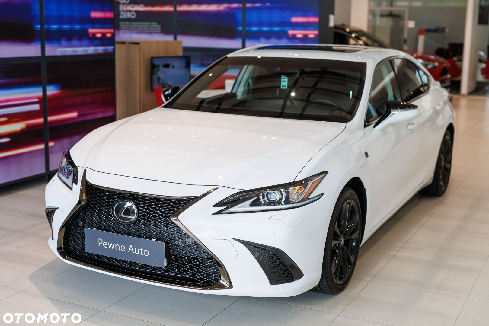 Lexus ES - 4