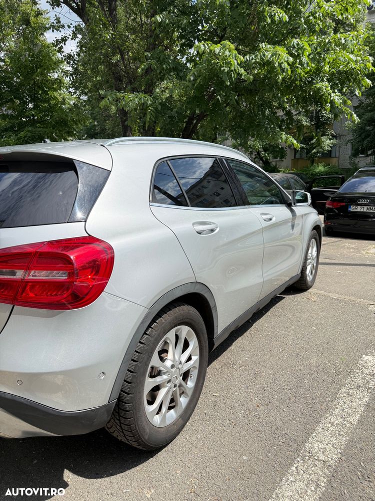 Mercedes-Benz GLA 220 d 4MATIC Aut. - 8