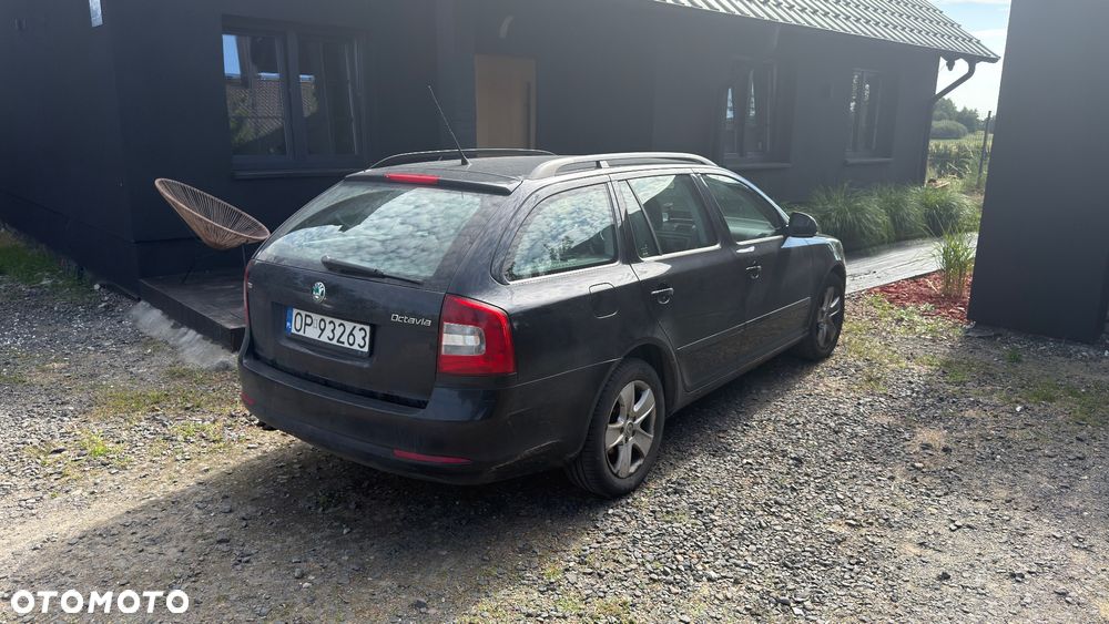 Skoda Octavia 2.0 TDI DPF Ambiente - 6
