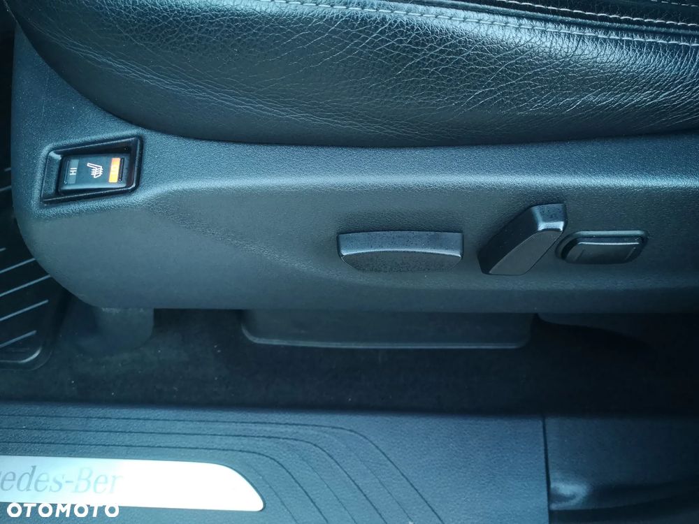 Mercedes-Benz Klasa X PROGRESSIVE - 29