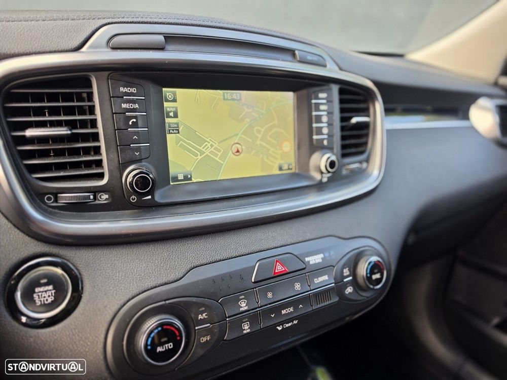 Kia Sorento 2.2 CRDi TOP - 9