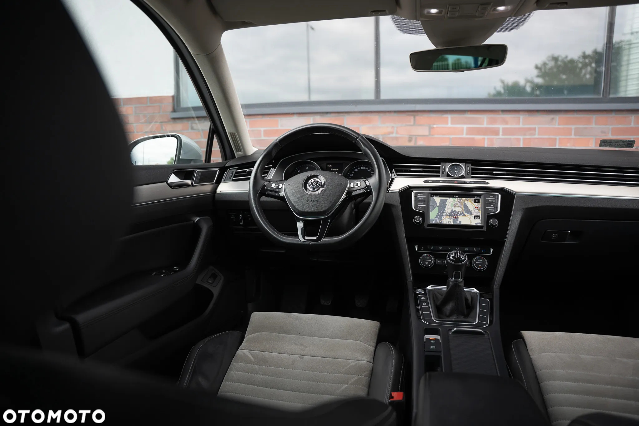 Volkswagen Passat 2.0 TDI BMT Comfortline - 4