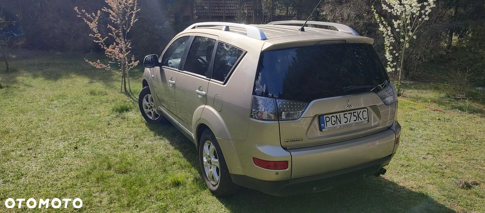 Mitsubishi Outlander 2.2 DI-D 4WD Invite - 11