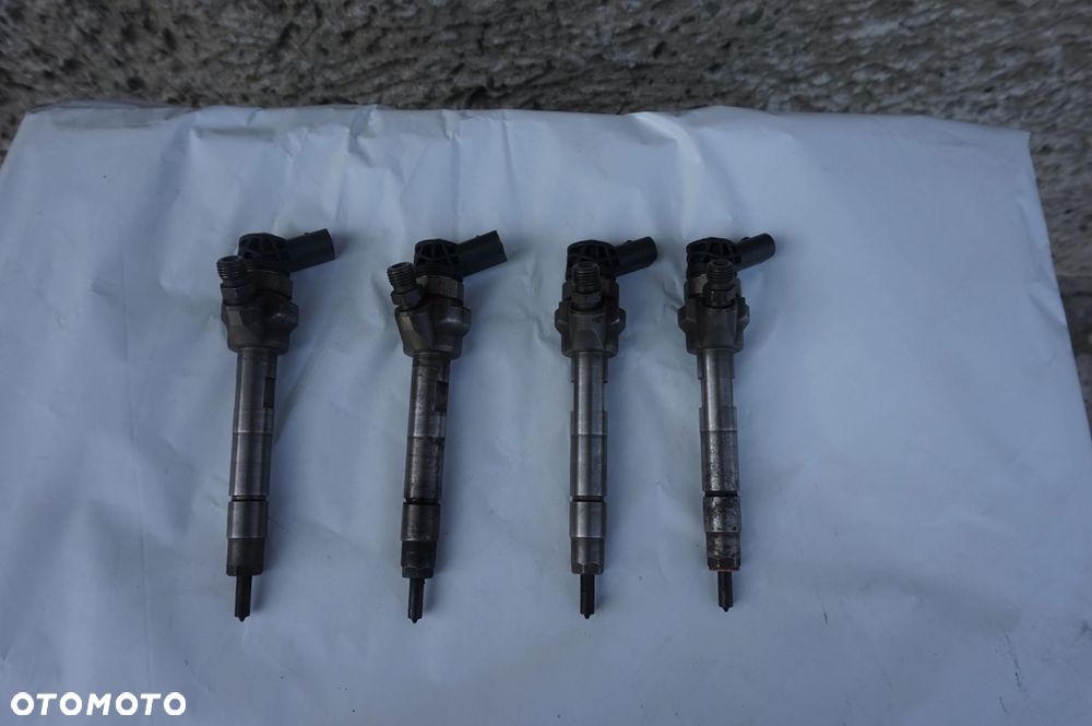 WTRYSK 2.0D BMW F10 F20 F25 F30 F31 F34 0445110478