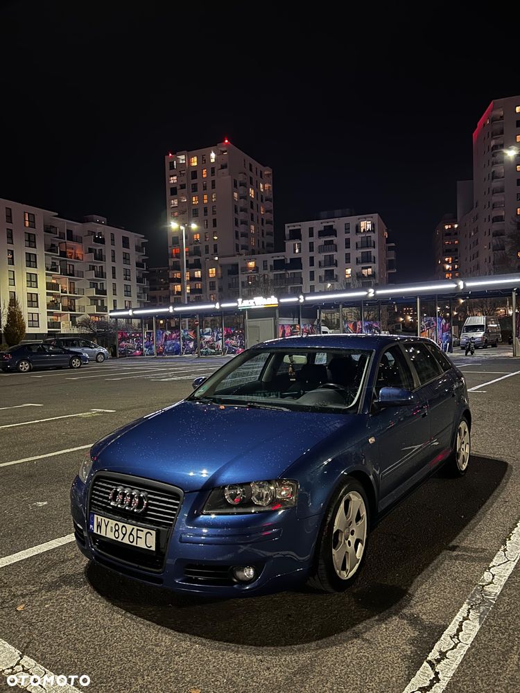 Audi A3 Sportback 1.6 FSI Ambiente - 1