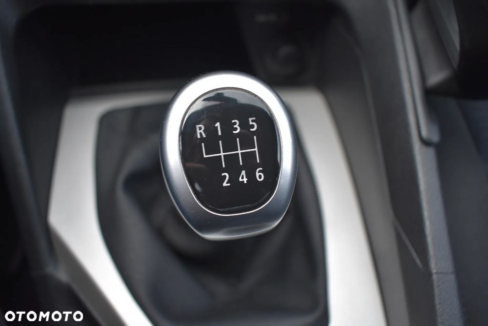 BMW X1 sDrive18d xLine - 17