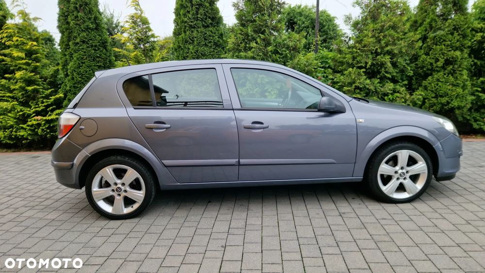 Opel Astra - 2